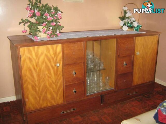 SIDEBOARD DISPLAY CUPBOARD -- VINTAGE 1960 -- REDUCED PRICE