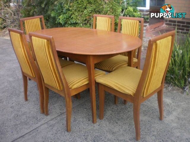 TABLES AND CHAIRS -- VARIOUS STYLES -- INDOOR & OUTDOOR