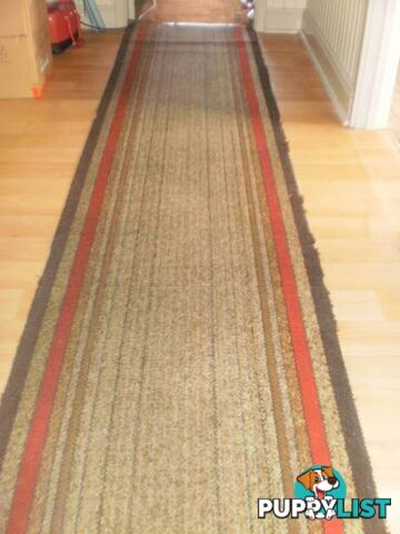 CARPET HALL RUNNER & CARPET RUGS X (3)