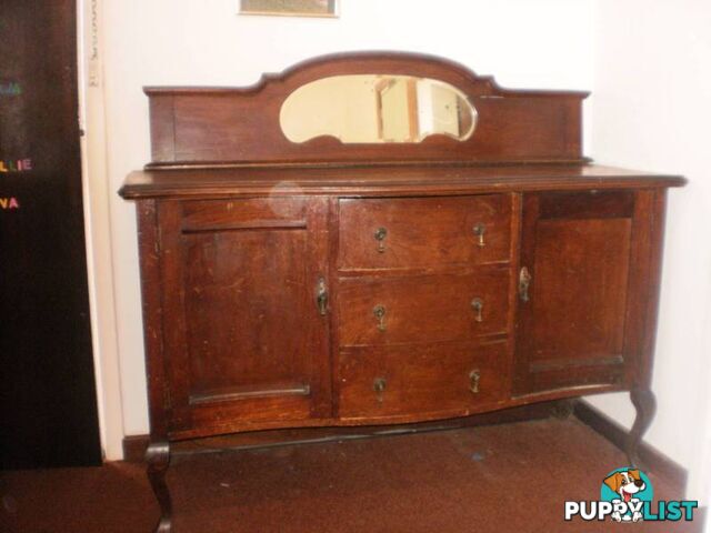 ANTIQUE FURNITURE & VINTAGE ITEMS FOR SALE