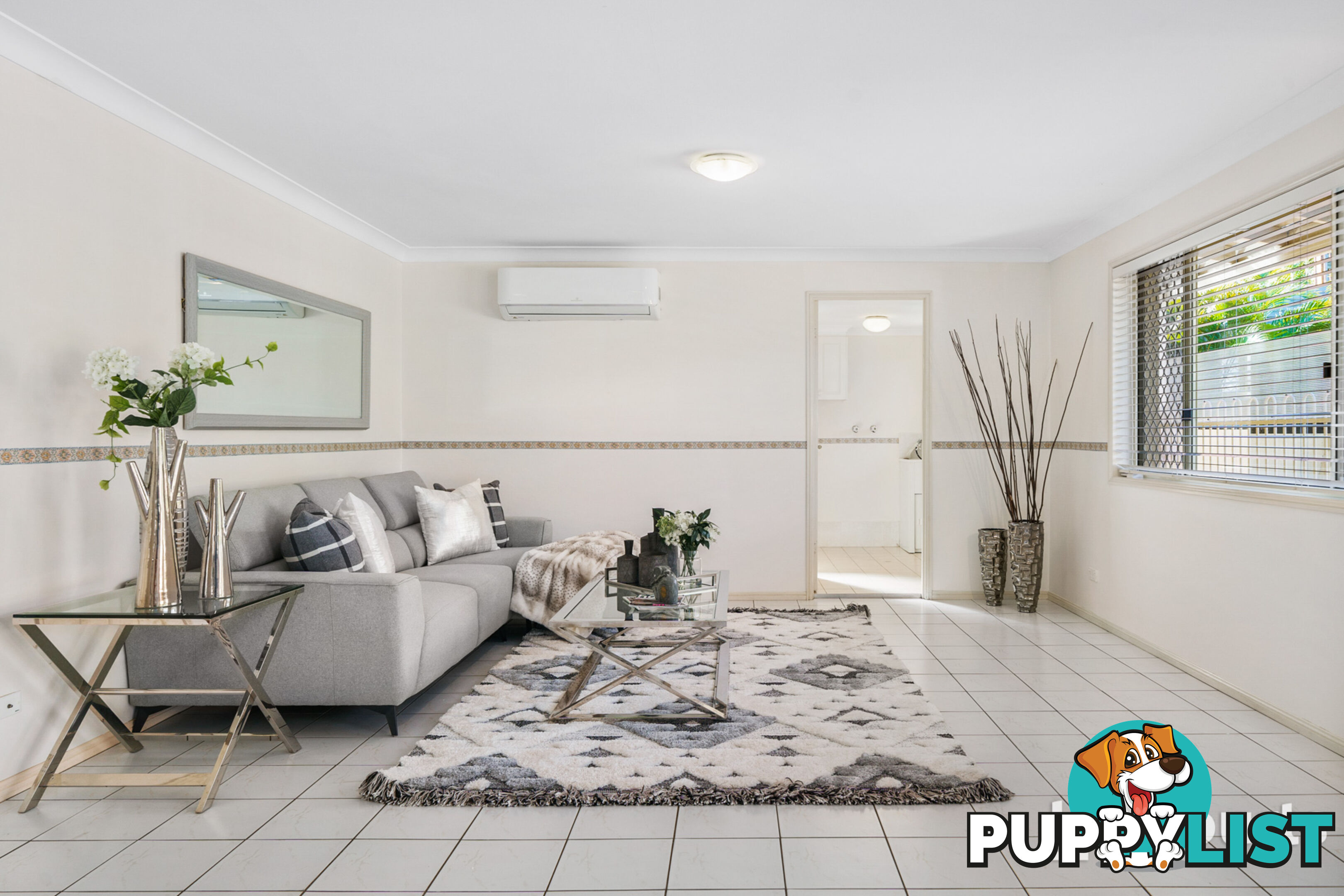 8 Buckinghamia Place STRETTON QLD 4116