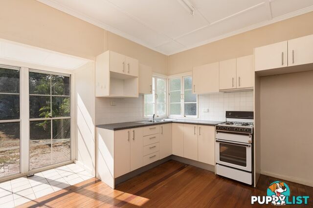 21-23 Logan Street GREENSLOPES QLD 4120