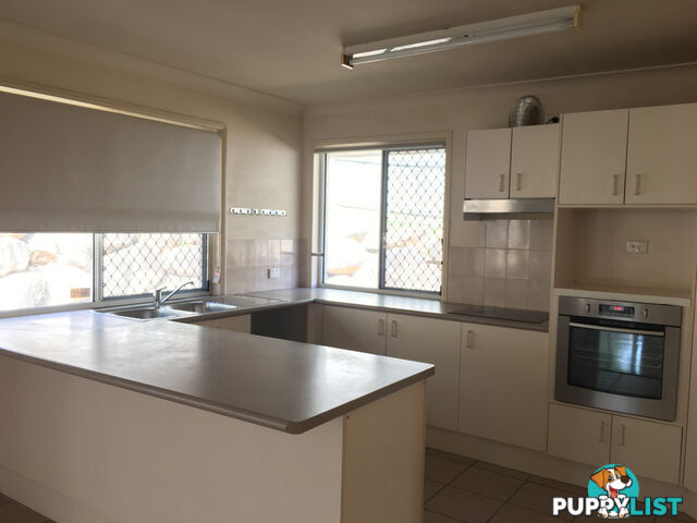 13 Freeman Place CALAMVALE QLD 4116