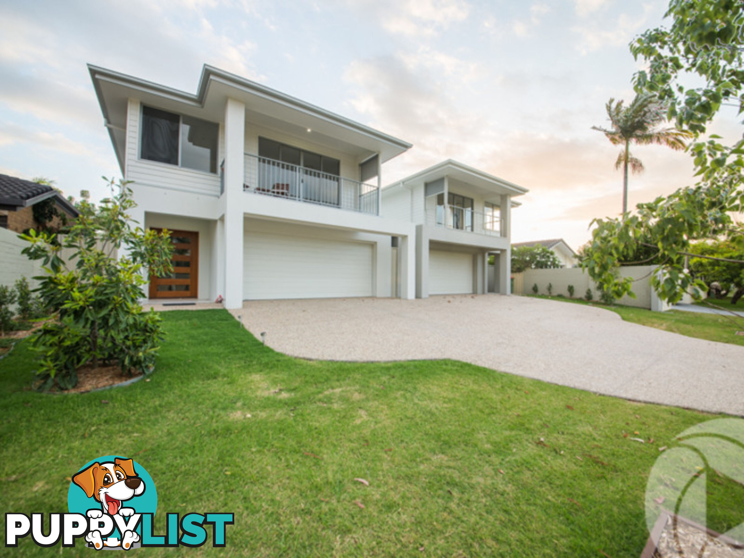 4a Coobowie Street Broadbeach Waters QLD 4218