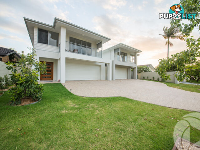 4a Coobowie Street Broadbeach Waters QLD 4218