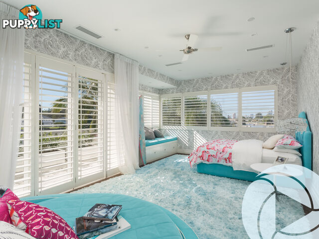 8-10 Marseille Court Sorrento QLD 4217