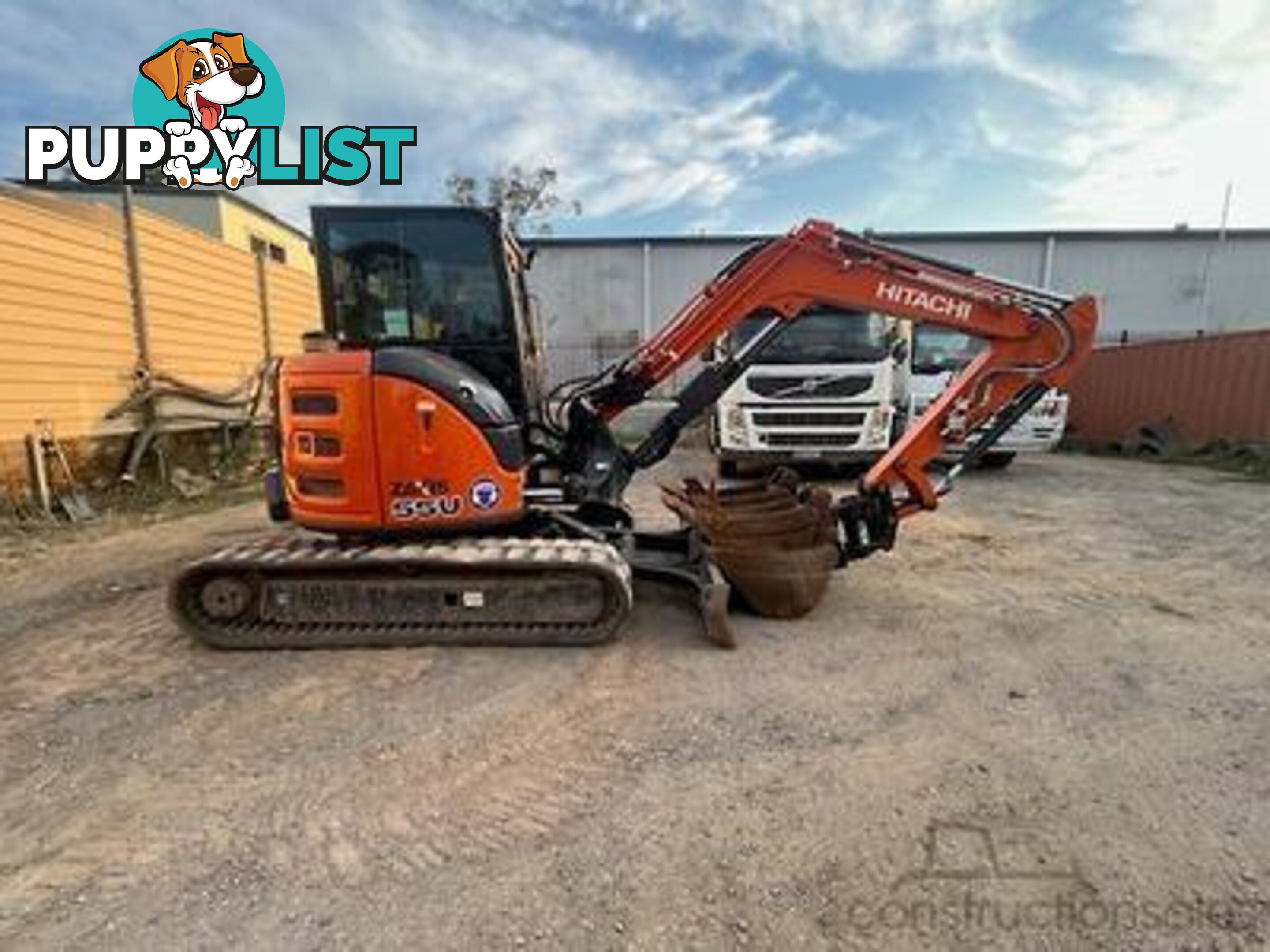 2022 5.5T Hitachi exc, attachments, 75HP TL8 positrak on a Nissan UD flatbed with hydraulic ramps