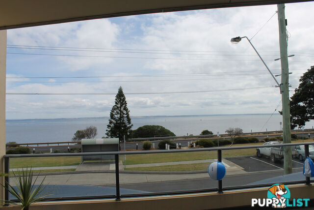 4 107 Marine Parade San Remo VIC 3925