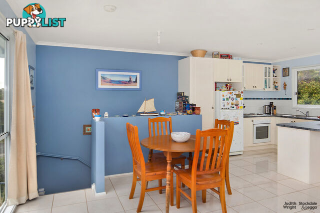 8 St Andrews Drive Ventnor VIC 3922