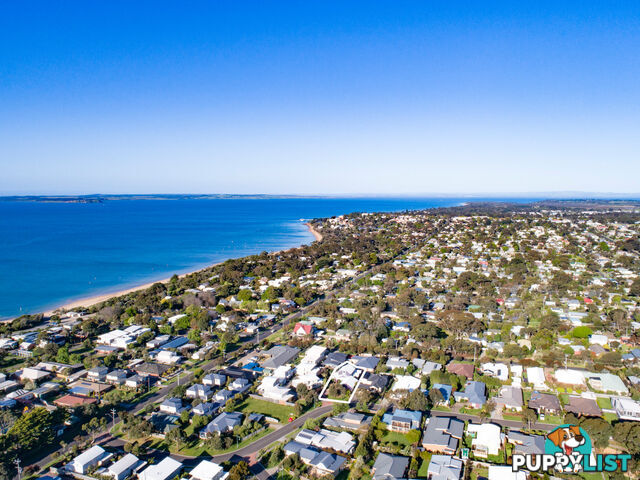 11 Norman Drive Cowes VIC 3922