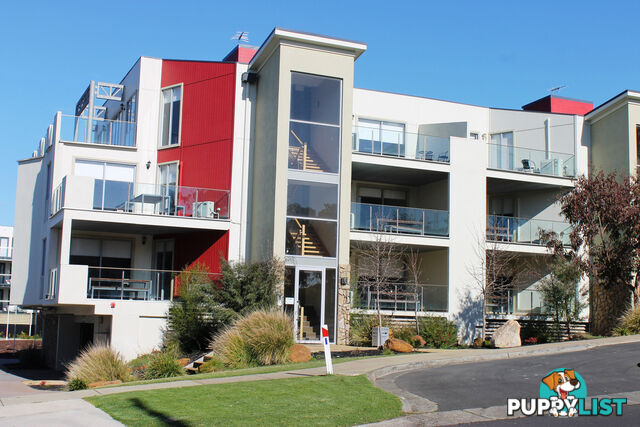 9 59-61 Chapel Street Cowes VIC 3922