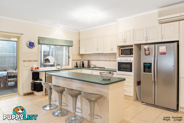 16 Malcalm Avenue Surf Beach VIC 3922