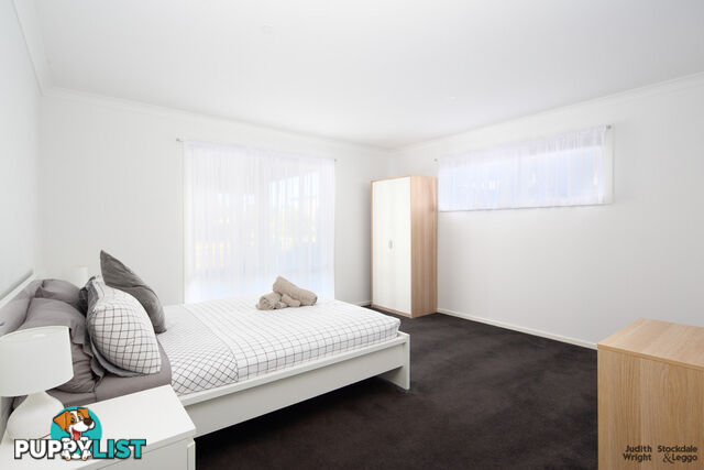 33 Grampian Boulevard Cowes VIC 3922