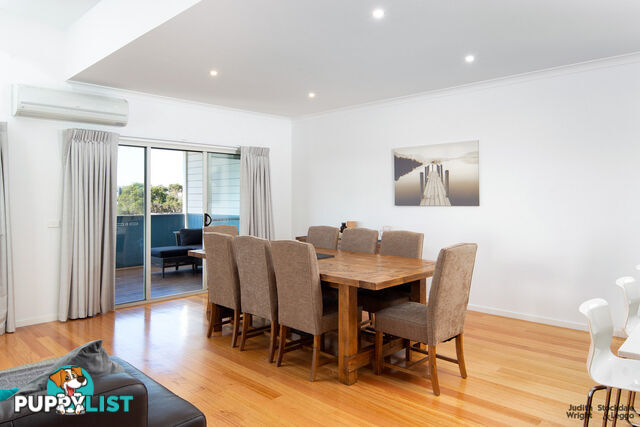 33 Grampian Boulevard Cowes VIC 3922