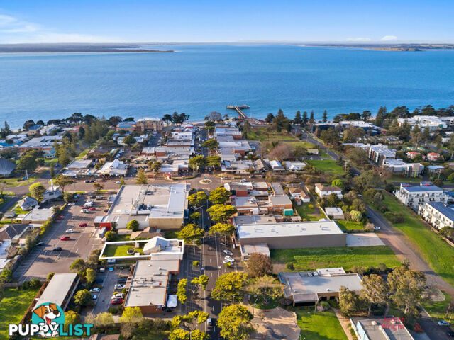 90-92 Thompson Avenue Cowes VIC 3922