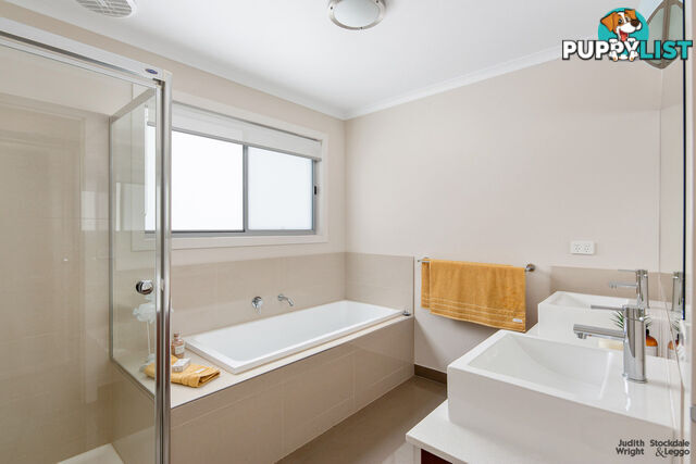 1 24 Redwood Drive Cowes VIC 3922