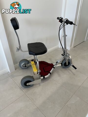 🌟 TravelScoot Escape – World’s Lightest Mobility Scooter 🌟