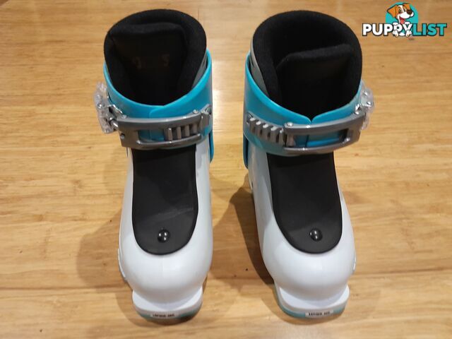 ROCES IDEA UP SKI BOOTS WHITE LIGHT BLUE 16-18.5 AGE 2-5 YEARS MALVERN EAST MELBOURNE