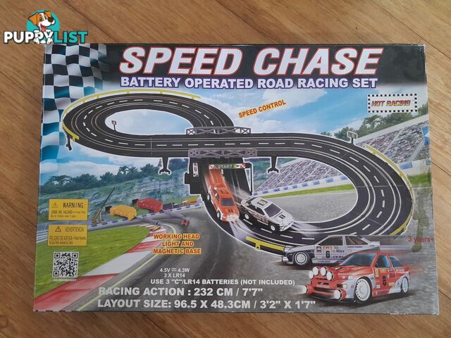 NEW BATTERY SLOT CAR RACING CAR TRACK SET GOLDEN BRIGHT SPEED CHASE MALVERN EAST MELBOURNE