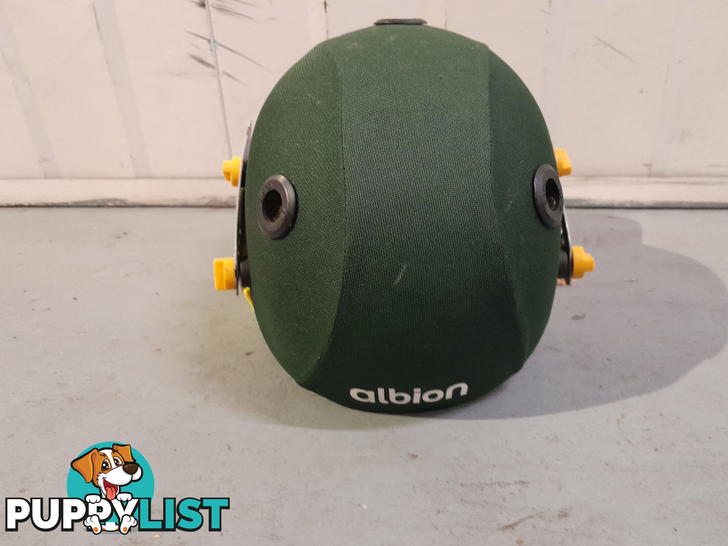 CRICKET HELMET GREEN ALBION 54-56CM MALVERN EAST MELBOURNE