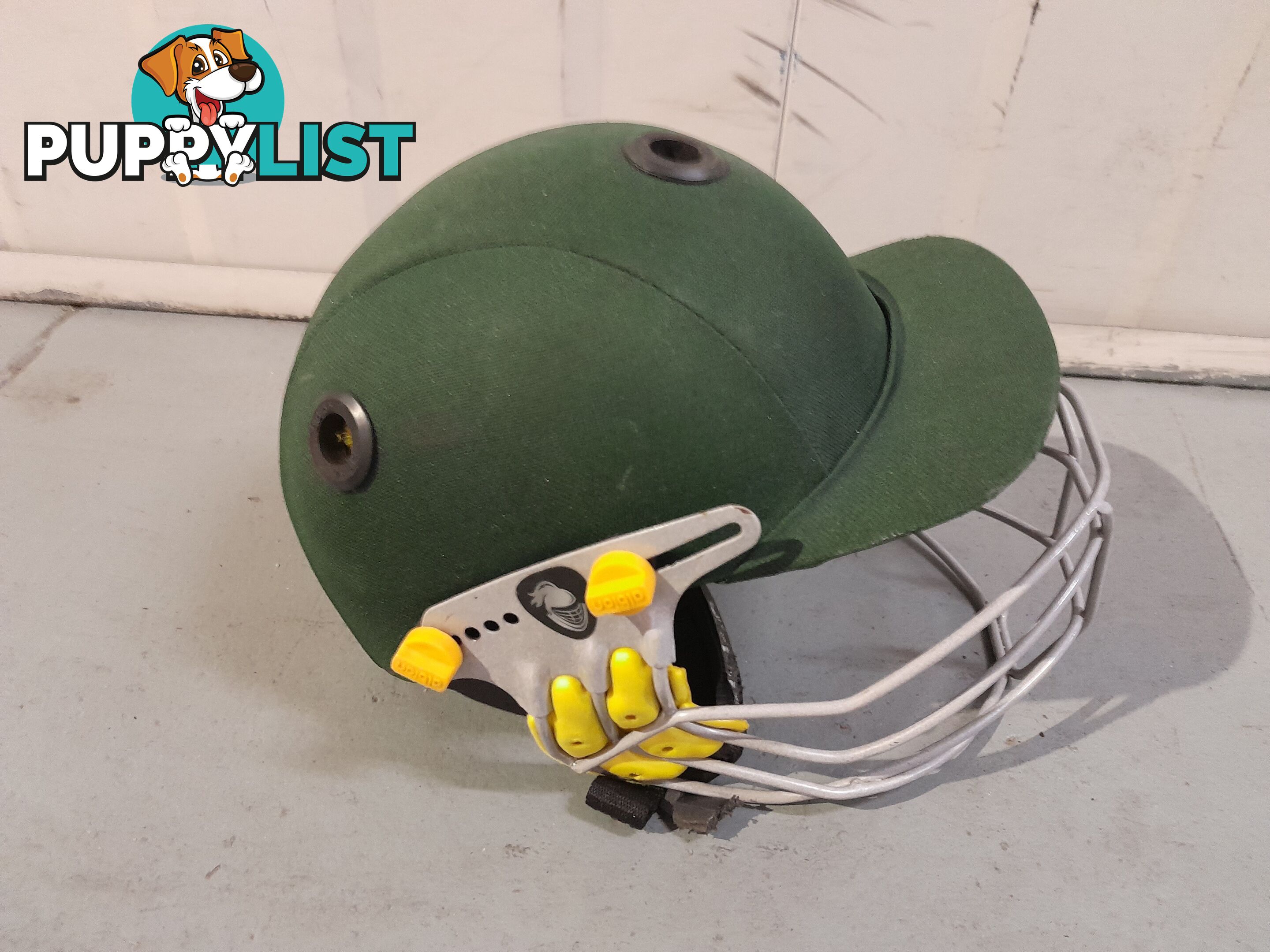 CRICKET HELMET GREEN ALBION 54-56CM MALVERN EAST MELBOURNE