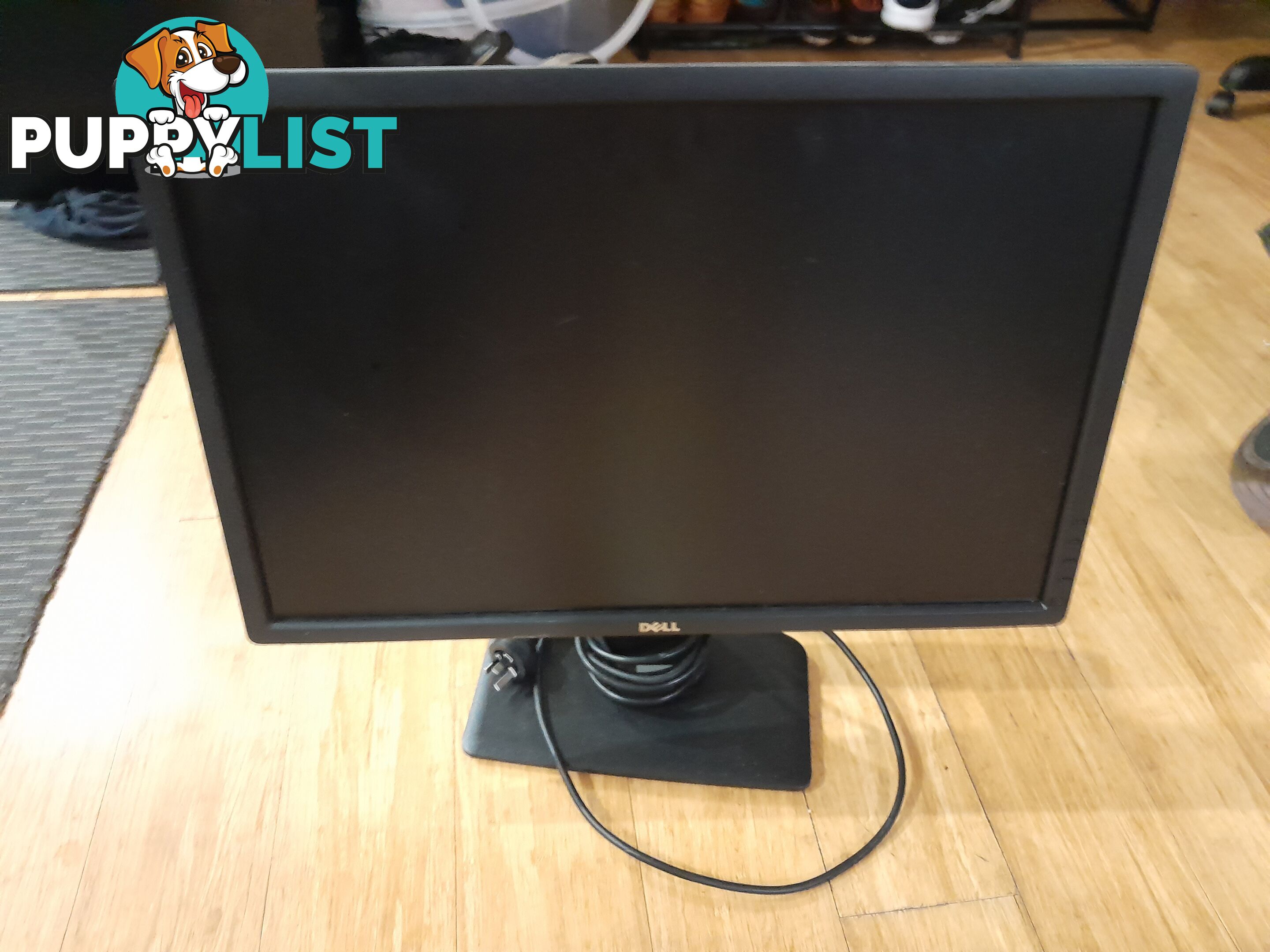 DELL ULTRASHARP U2412M 24" WIDESCREEN LED MONITOR COMPUTER SCREEN FLAT SCREEN WITH CABLES MALVERN