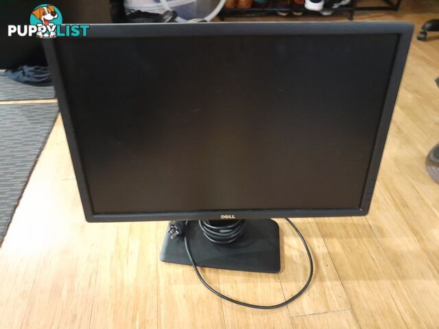 DELL ULTRASHARP U2412M 24" WIDESCREEN LED MONITOR COMPUTER SCREEN FLAT SCREEN WITH CABLES MALVERN