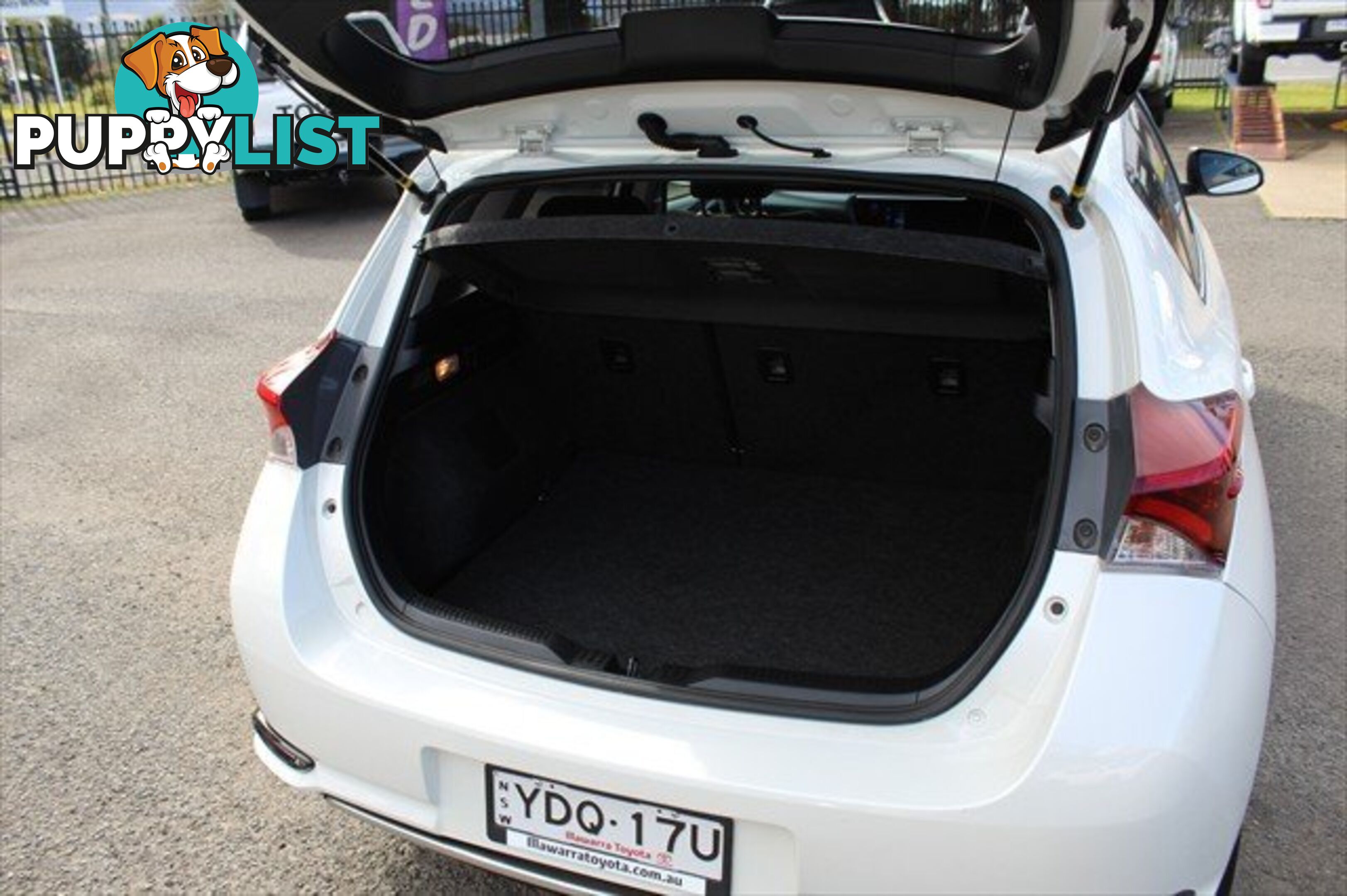 2015 TOYOTA COROLLA ASCENT ZRE182R HATCHBACK
