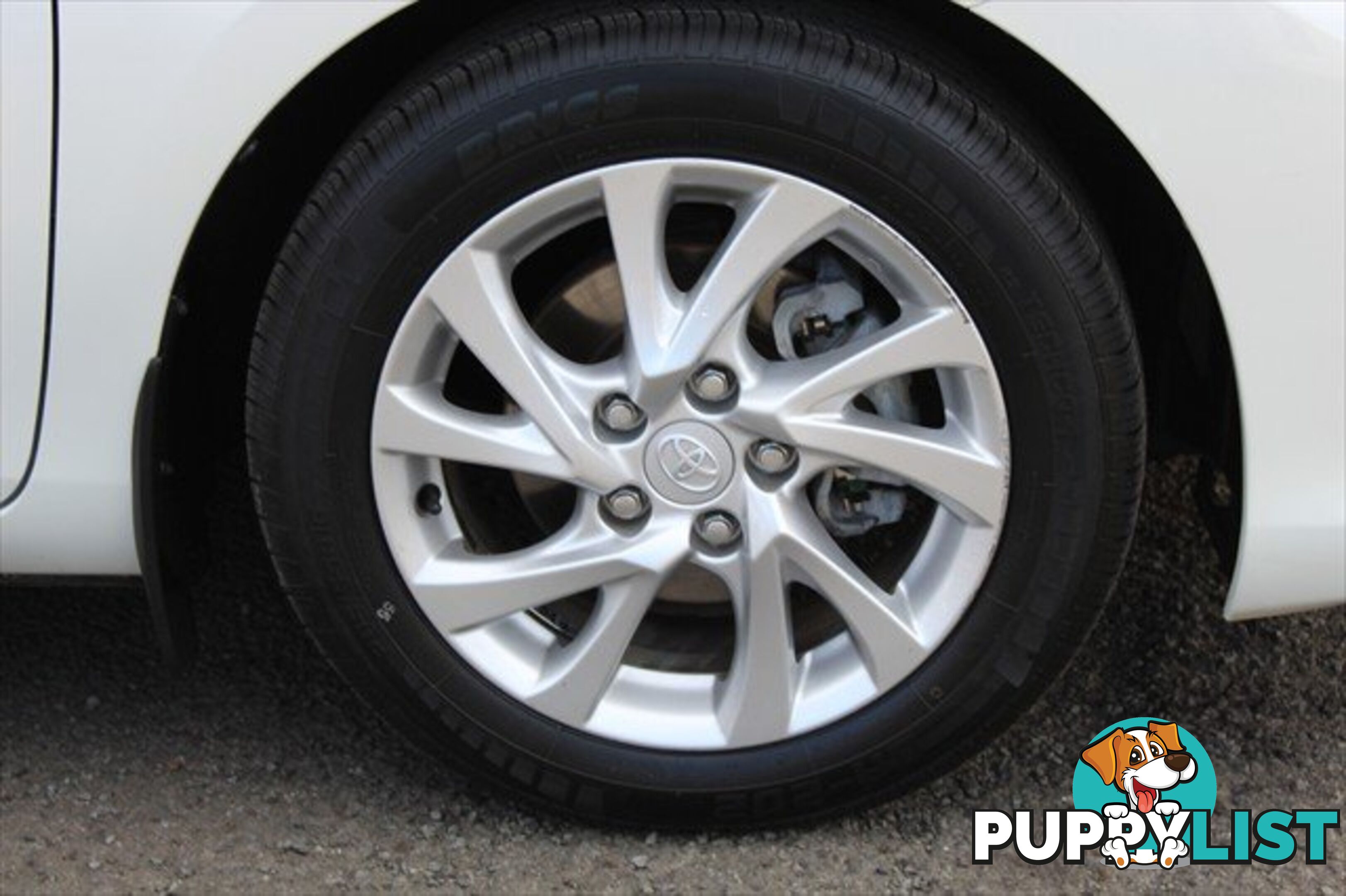 2015 TOYOTA COROLLA ASCENT ZRE182R HATCHBACK