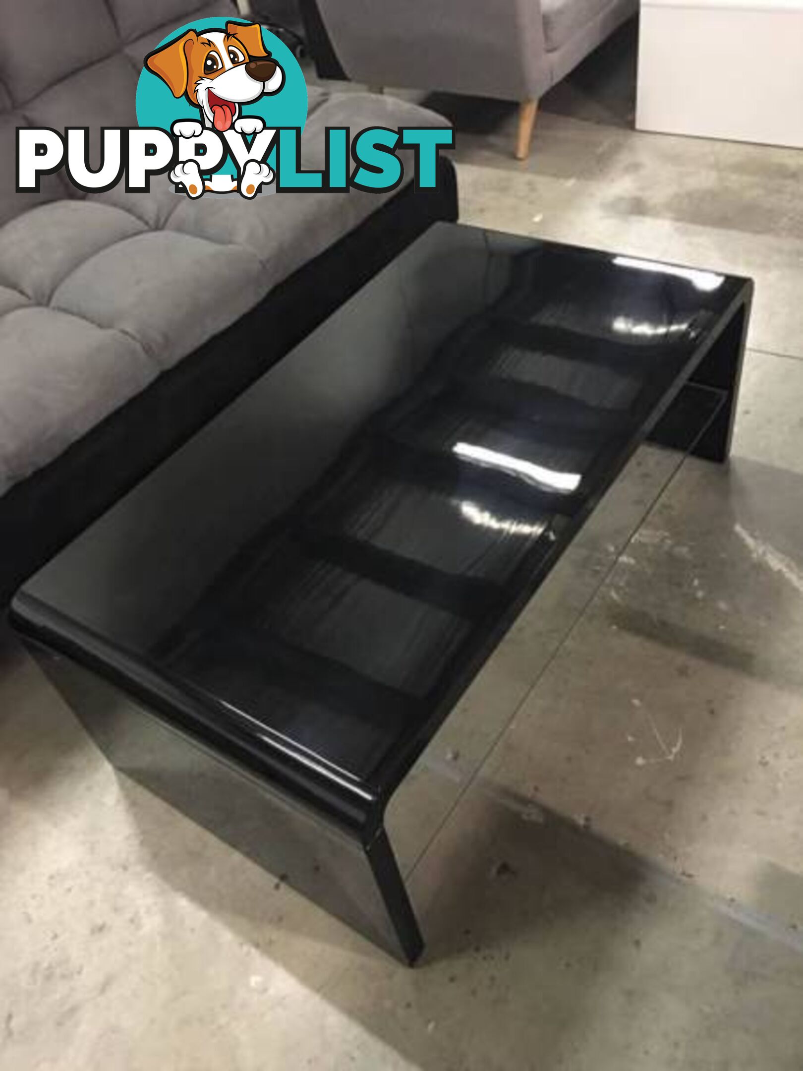 Brand New & High Gloss Coffee Table Black (J715)