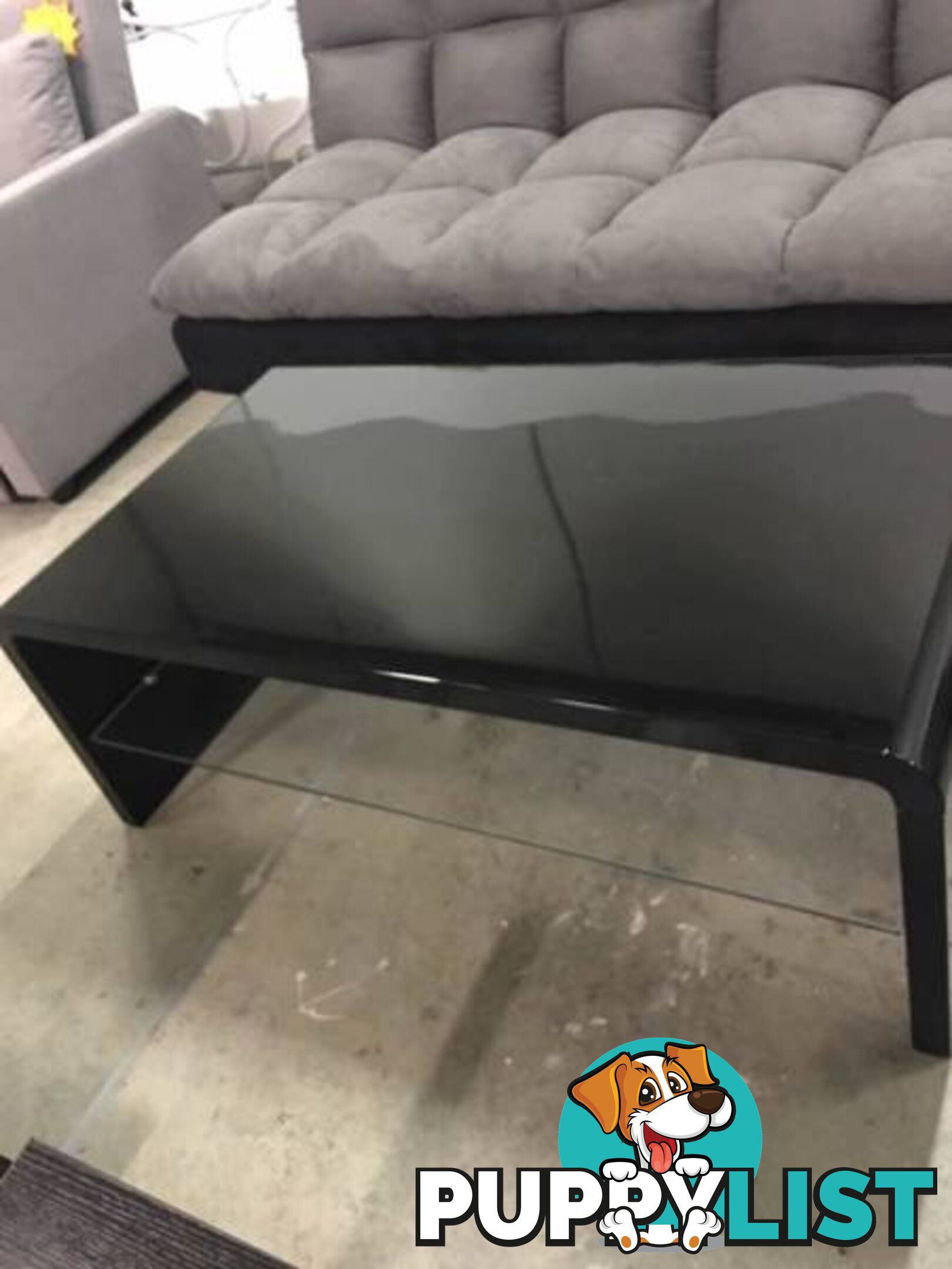 Brand New & High Gloss Coffee Table Black (J715)