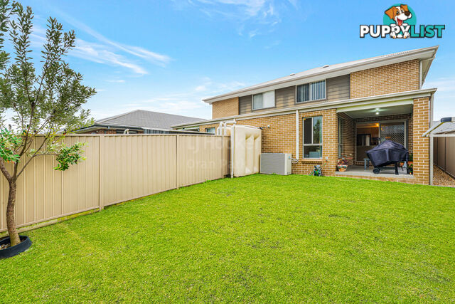 70 Richards Loop ORAN PARK NSW 2570