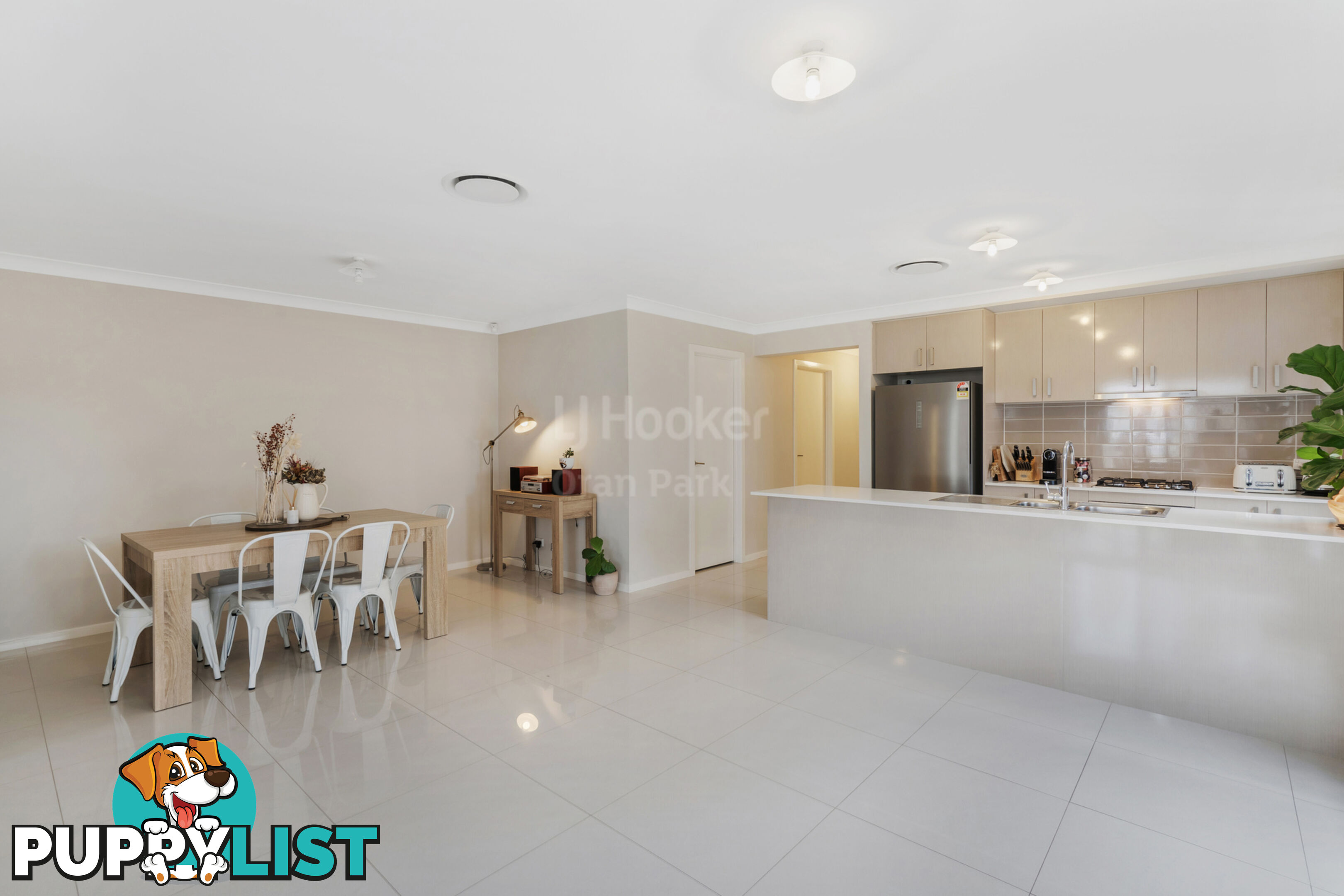 70 Richards Loop ORAN PARK NSW 2570