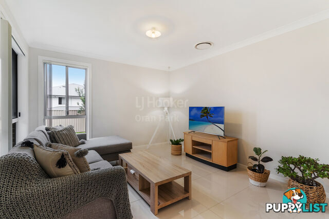 70 Richards Loop ORAN PARK NSW 2570