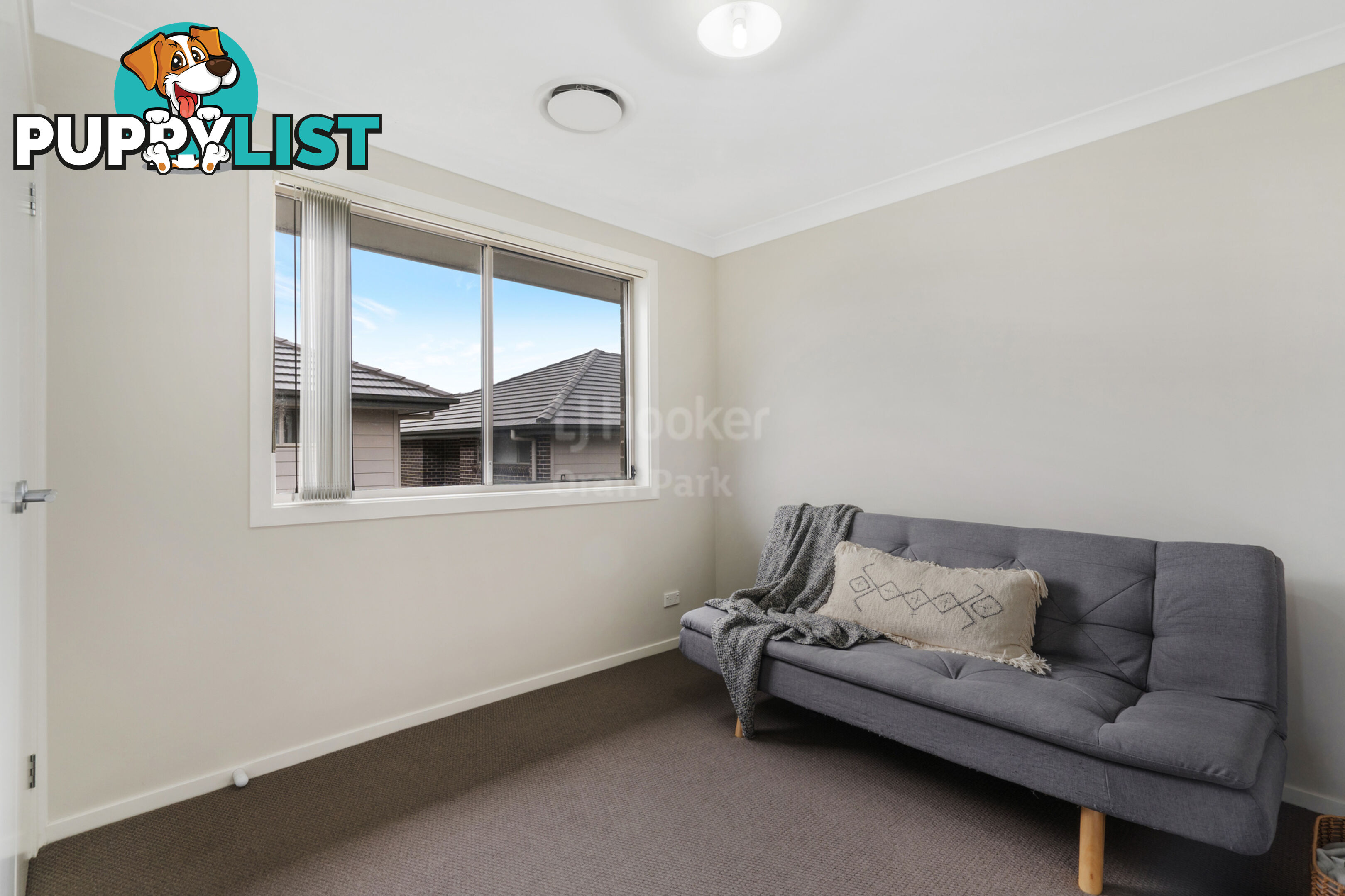 70 Richards Loop ORAN PARK NSW 2570