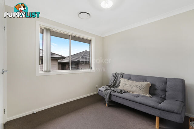 70 Richards Loop ORAN PARK NSW 2570