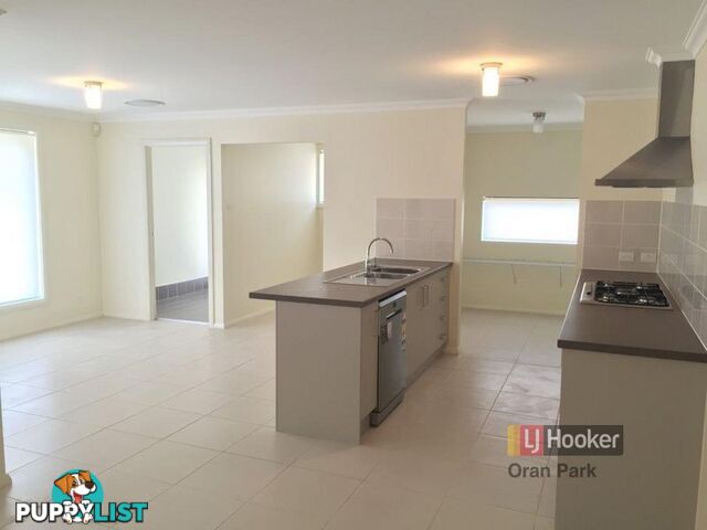 30 Buckingham Loop ORAN PARK NSW 2570