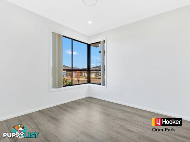 16a Hansford Street ORAN PARK NSW 2570