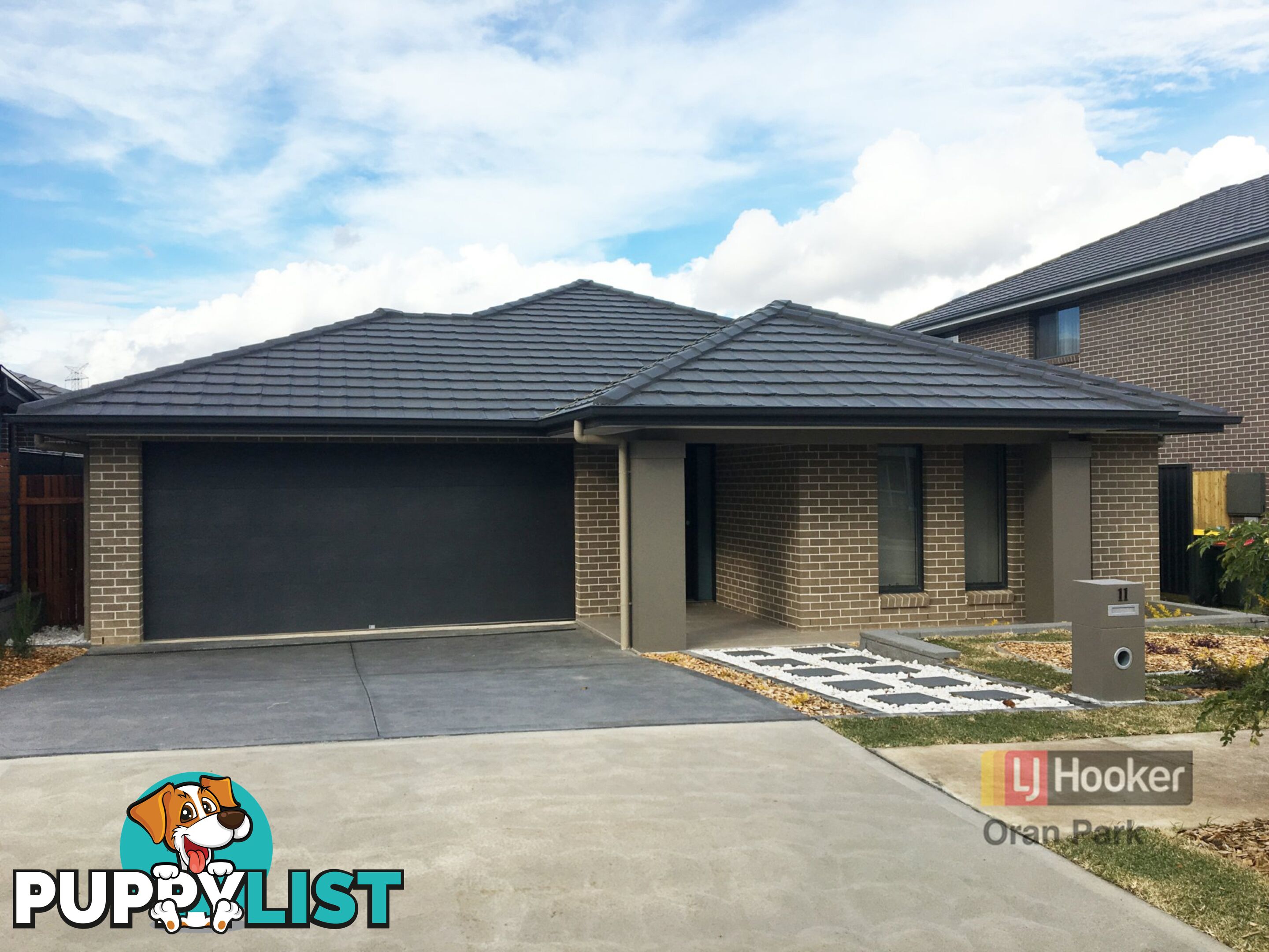 11 Hinton Loop ORAN PARK NSW 2570