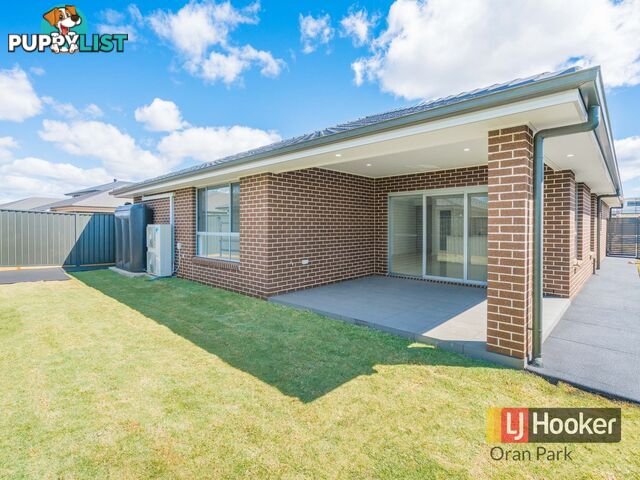 28 Phillips Avenue ORAN PARK NSW 2570