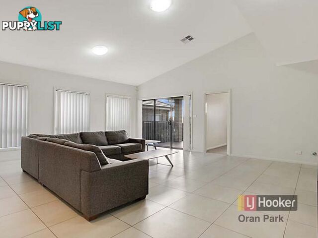 15 Richards Loop ORAN PARK NSW 2570