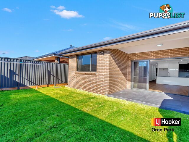 16b Hansford Street ORAN PARK NSW 2570