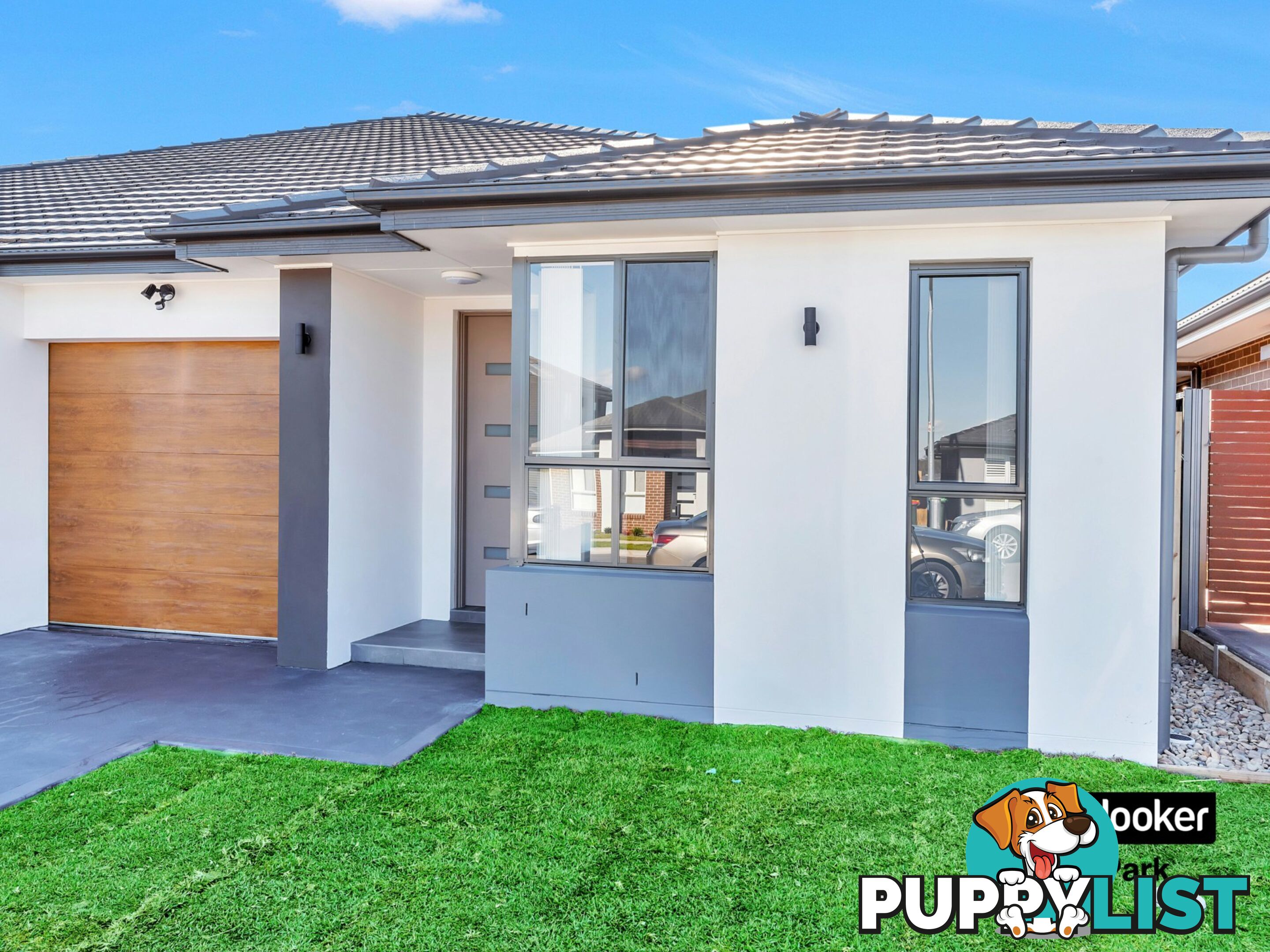 16b Hansford Street ORAN PARK NSW 2570