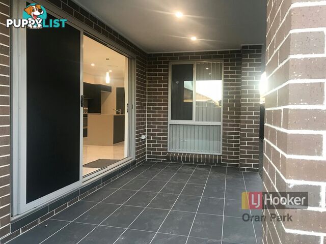 9 Gale Street ORAN PARK NSW 2570