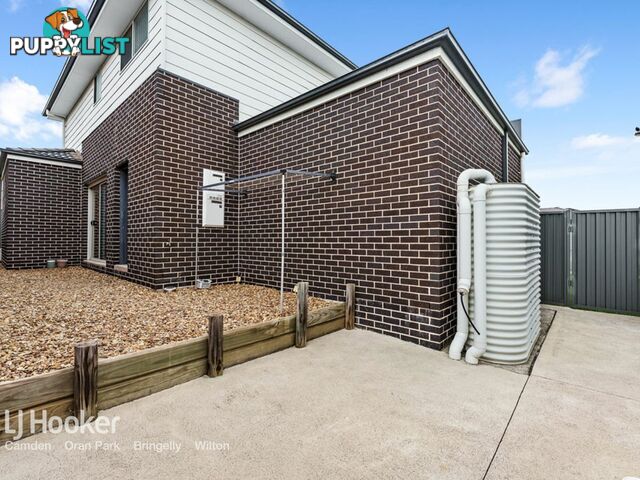 22 Evans Street ORAN PARK NSW 2570