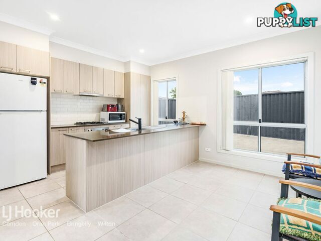 22 Evans Street ORAN PARK NSW 2570