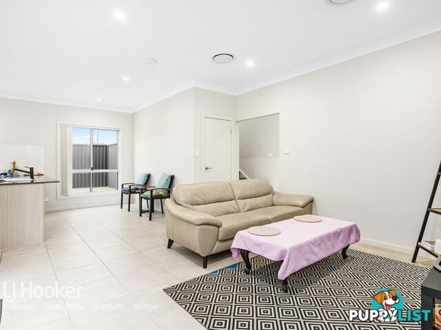 22 Evans Street ORAN PARK NSW 2570