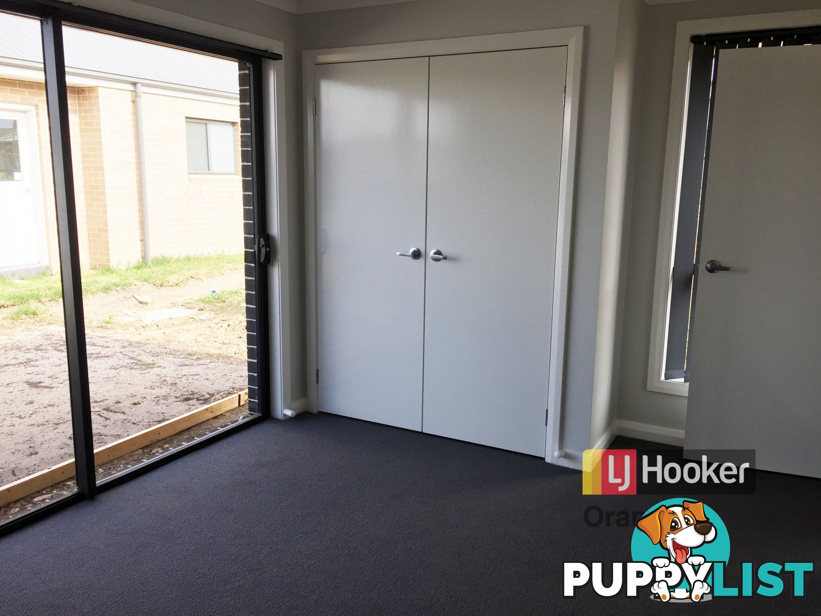 4a Courtney Loop ORAN PARK NSW 2570