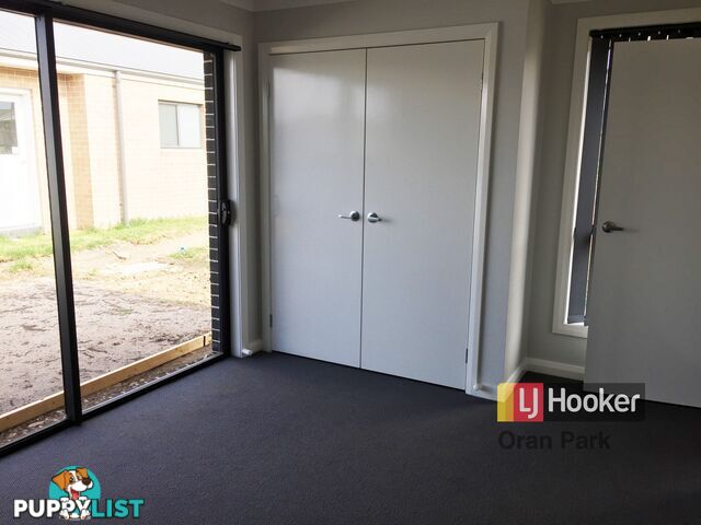 4a Courtney Loop ORAN PARK NSW 2570