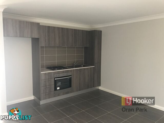 4a Courtney Loop ORAN PARK NSW 2570